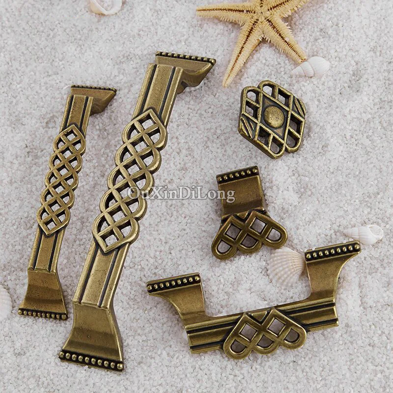 Top Designed 2PCS European Antique Kitchen Cabinet Door Handles Cupboard Wardrobe Drawer Dresser Cabinet Pulls Handles and Knobs
Top Designed 2PCS European Antique Kitchen Cabinet Door Handles Cupboard Wardrobe Drawer Dresser Cabinet Pulls Handles and Knobs