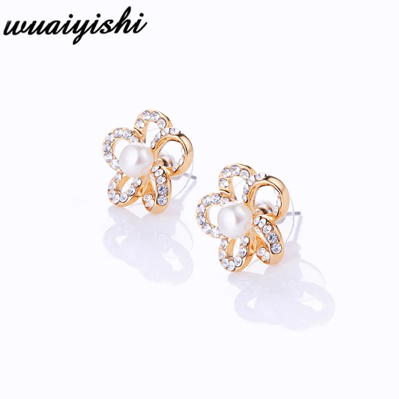 2019 latest fashion flower pearl earrings fashion jewelry pendant statement earrings ladies gifts wedding accessories charm
2019 latest fashion flower pearl earrings fashion jewelry pendant statement earrings ladies gifts wedding accessories charm