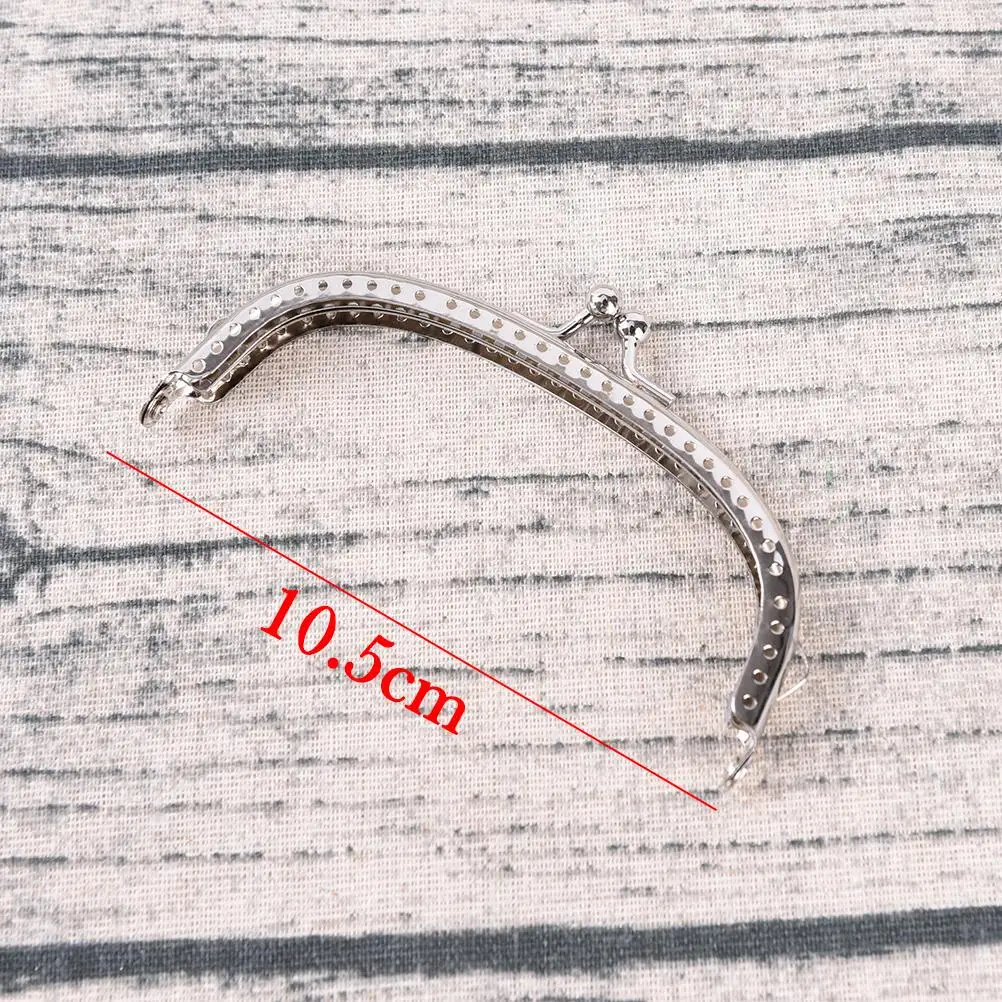 Bronze DIY Purse Handbag Handle Coins Bags Metal Kiss Clasp Lock Frame 6.5/8.5/10.5/12.5/15/18/20.5cm New Fashion Handle
Bronze DIY Purse Handbag Handle Coins Bags Metal Kiss Clasp Lock Frame 6.5/8.5/10.5/12.5/15/18/20.5cm New Fashion Handle