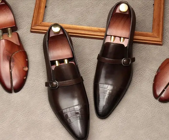 Autumn winter men's shoes British pointed toe lace-up business dress shoes black leather low cut Slim shoes black
Autumn winter men's shoes British pointed toe lace-up business dress shoes black leather low cut Slim shoes black