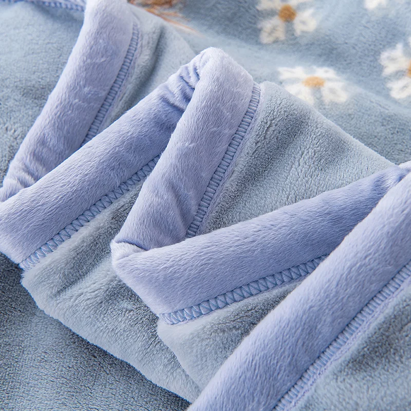 4Kg Sky Blue Imitation Fleece Cloudy Blanket High Quality Double Layer Soft Fluffy Weighted Blankets Winter Warm Bed Cover Queen
4Kg Sky Blue Imitation Fleece Cloudy Blanket High Quality Double Layer Soft Fluffy Weighted Blankets Winter Warm Bed Cover Queen