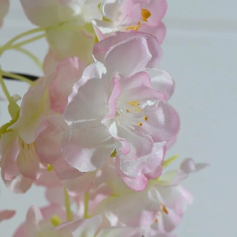 Silk Cherry Blossoms bouquet flor Artificial plastic flowers branch Fake tree sakura Wishing Trees Wedding Party home decoration
Silk Cherry Blossoms bouquet flor Artificial plastic flowers branch Fake tree sakura Wishing Trees Wedding Party home decoration