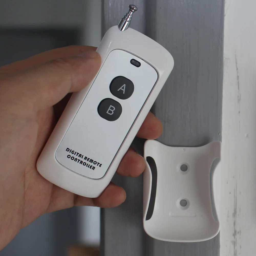 200M High Power Antenna Remote Controller 1/2/3/4 Buttons EV1527 433MHz Learning Model Wireless RF Transmitter
200M High Power Antenna Remote Controller 1/2/3/4 Buttons EV1527 433MHz Learning Model Wireless RF Transmitter