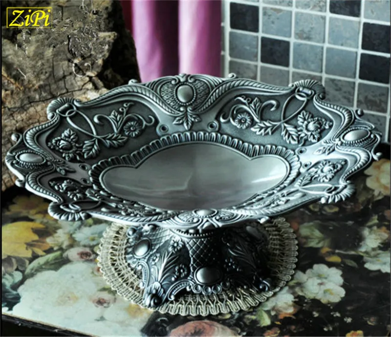Zipi Classical Gothic Retro Metal Sculpture Court European Style Fruit Plate Decorative Plate Tray Creative Home Living Room
Zipi Classical Gothic Retro Metal Sculpture Court European Style Fruit Plate Decorative Plate Tray Creative Home Living Room