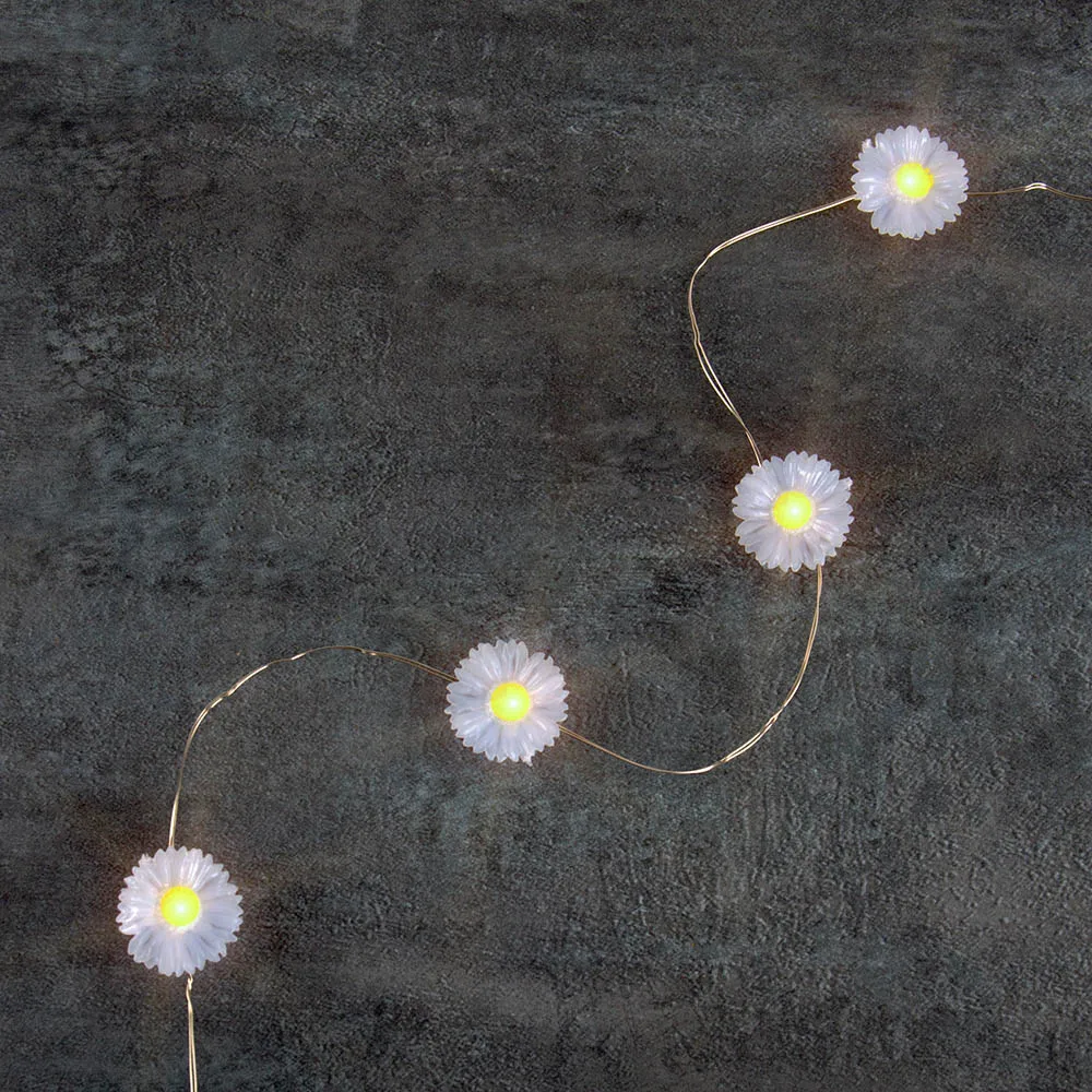 30 LED Daisy Wire Lights String AA battery operated fairy Christmas lights for festival party wedding house decoration
30 LED Daisy Wire Lights String AA battery operated fairy Christmas lights for festival party wedding house decoration