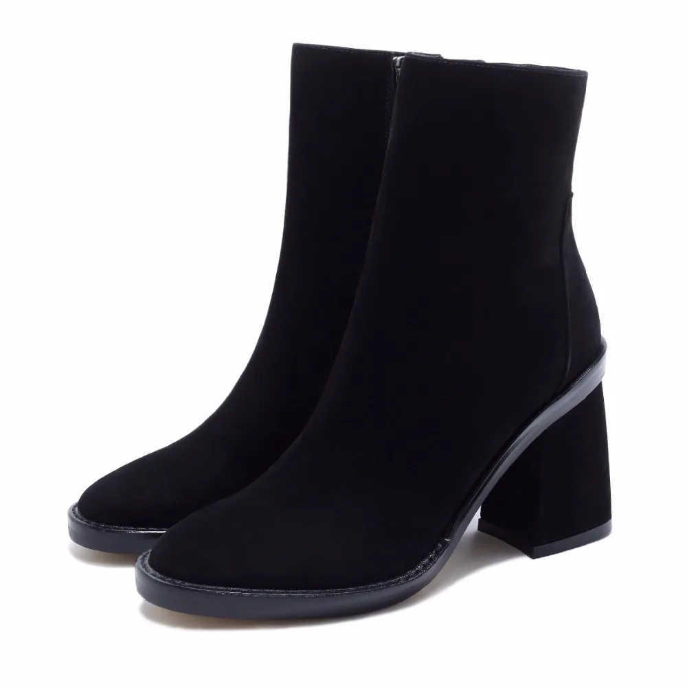 Smeeroon 2020 new fashion autumn boots women high quality high heels ankle boots zip cow suede leather boots women black
Smeeroon 2020 new fashion autumn boots women high quality high heels ankle boots zip cow suede leather boots women black