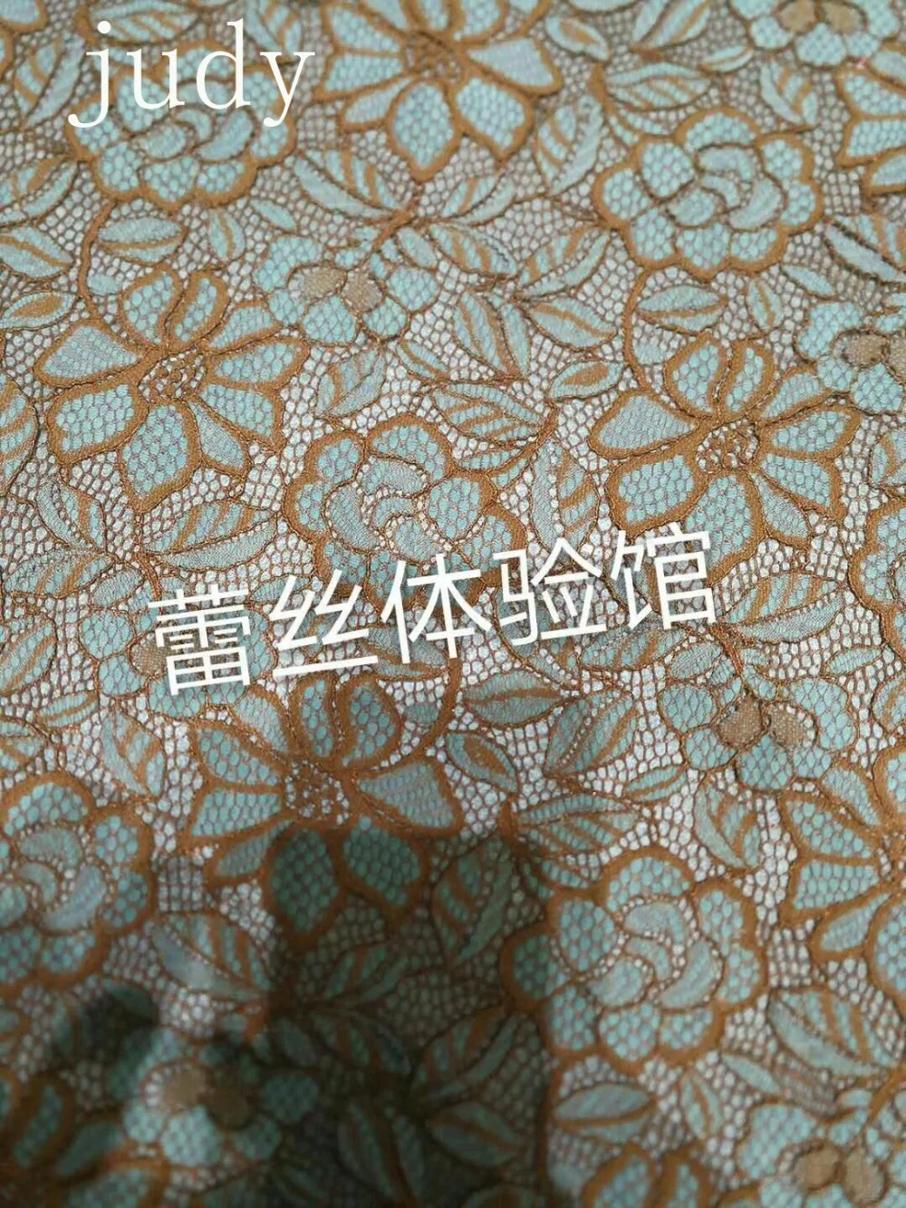 August new 10yard/bag LSG06# French lace wedding dress with brown and light blue flowers for bridal wedding dress/sawing
August new 10yard/bag LSG06# French lace wedding dress with brown and light blue flowers for bridal wedding dress/sawing
