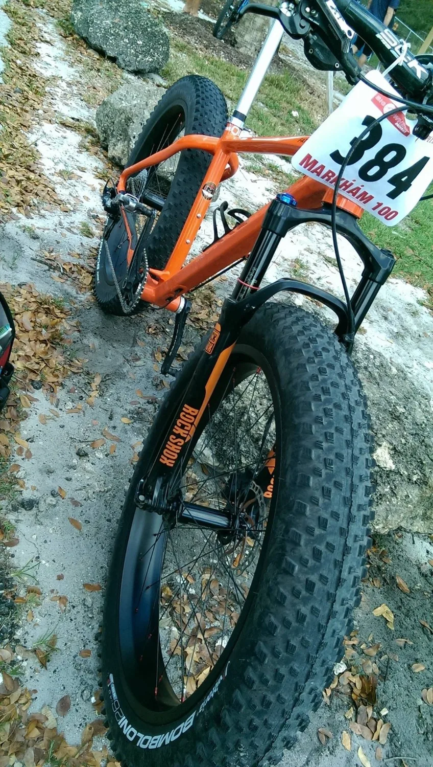 2019 IPLAY carbon fat bike wheels 90mm width rims carbon fatbike wheels 190/197mm thru axle FASTace hub
2019 IPLAY carbon fat bike wheels 90mm width rims carbon fatbike wheels 190/197mm thru axle FASTace hub