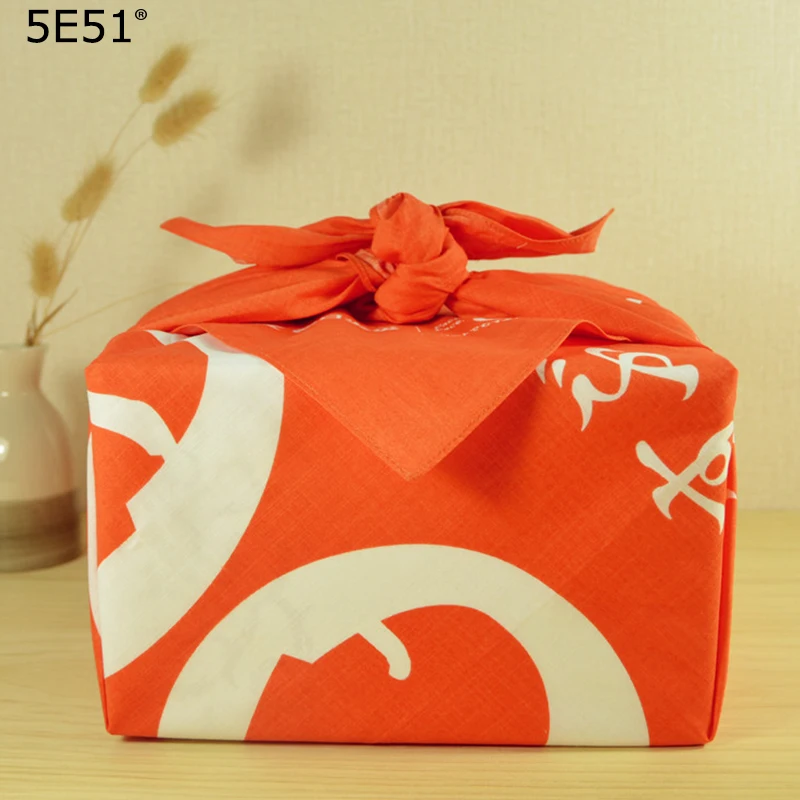 Japanese furoshiki polyester 100% / Japan classic Tradition souvenir printed / Many Uses 70cm
Japanese furoshiki polyester 100% / Japan classic Tradition souvenir printed / Many Uses 70cm