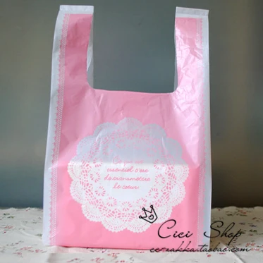 200 Pink Lace Gift Bags With Handles,smal plastic shopping packaging T shirt bag,18x35CM
200 Pink Lace Gift Bags With Handles,smal plastic shopping packaging T shirt bag,18x35CM
