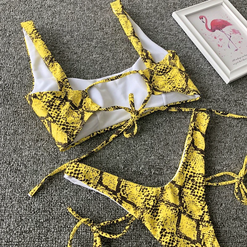Bikini Sets Bandeau Top 2019 Sexy Snakeskin Print Swimsuit Women Bathing Suit Summer Beach Wear High Cut Swimwear
Bikini Sets Bandeau Top 2019 Sexy Snakeskin Print Swimsuit Women Bathing Suit Summer Beach Wear High Cut Swimwear
