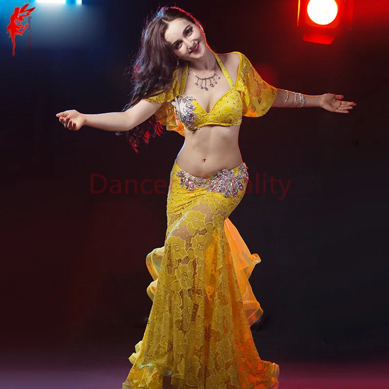 NEW arrival belly dancing clothing for women belly dance performance suit girls 2pcs(top+skirt)belly dance suit M/L women set
NEW arrival belly dancing clothing for women belly dance performance suit girls 2pcs(top+skirt)belly dance suit M/L women set
