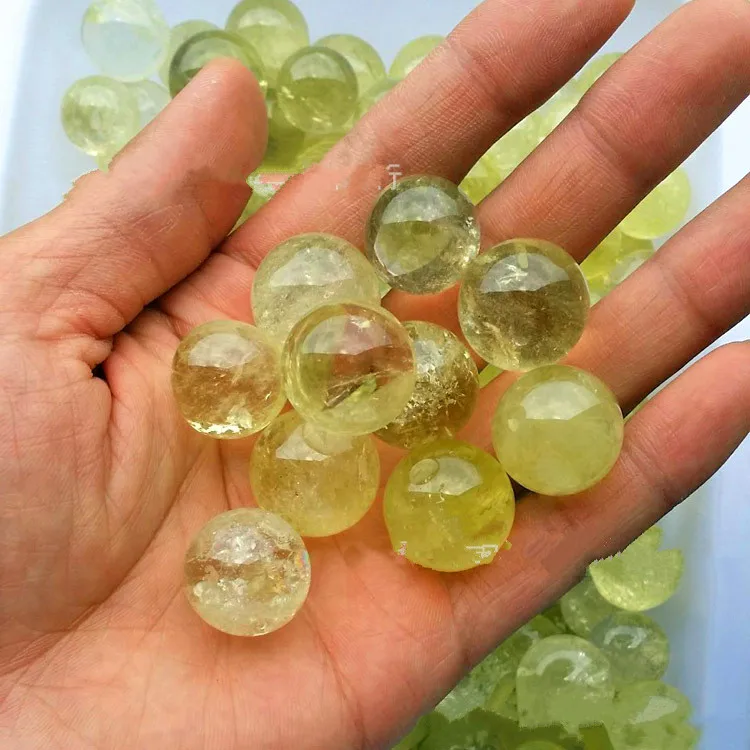 10pc Natural Brazilian yellow crystal ball transports feng shui crystal ball with a diameter of 15-28 mm
10pc Natural Brazilian yellow crystal ball transports feng shui crystal ball with a diameter of 15-28 mm
