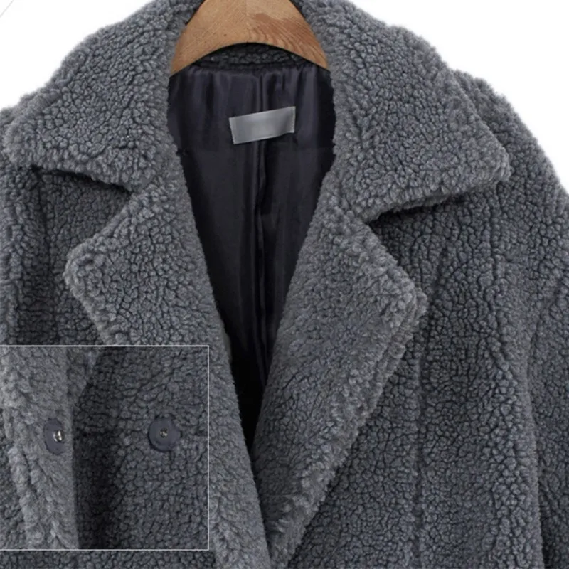 Women Winter long Coat Solid Autumn Wide Lapel Loose Warm Outwear Female Casual Ladies Loose Blend Coat Faux fur Ladies
Women Winter long Coat Solid Autumn Wide Lapel Loose Warm Outwear Female Casual Ladies Loose Blend Coat Faux fur Ladies