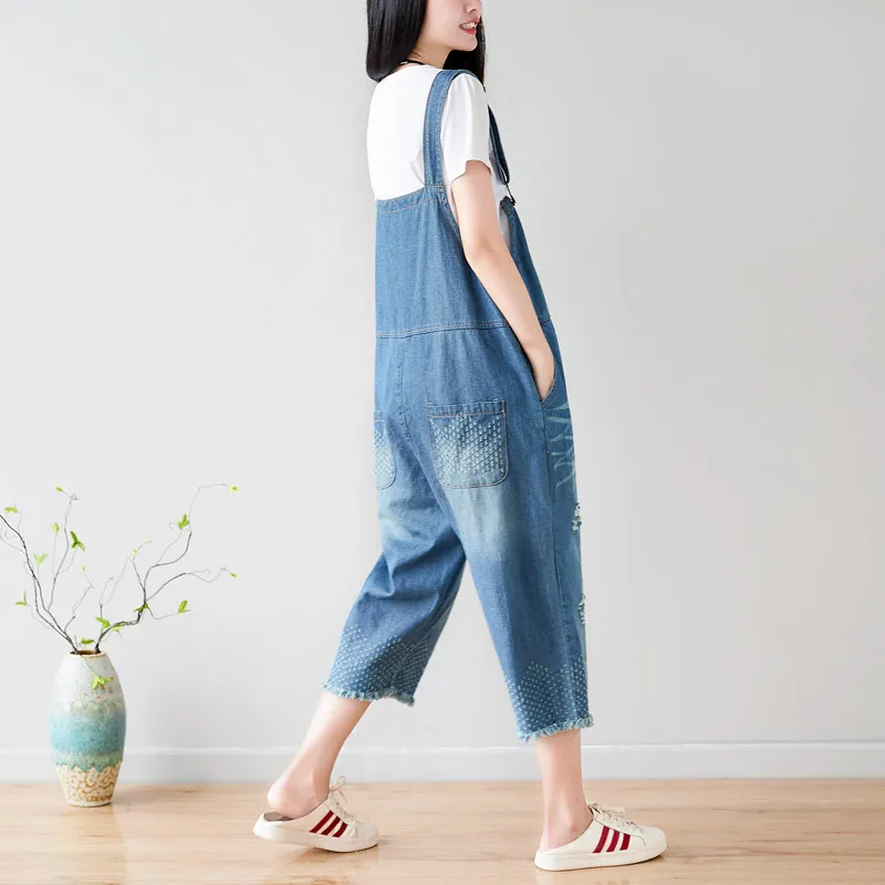 Women Summer Old Large Size Hole Retro Jeans Blue Eight Points Fringed Personality Strap Pants Female 2019
Women Summer Old Large Size Hole Retro Jeans Blue Eight Points Fringed Personality Strap Pants Female 2019