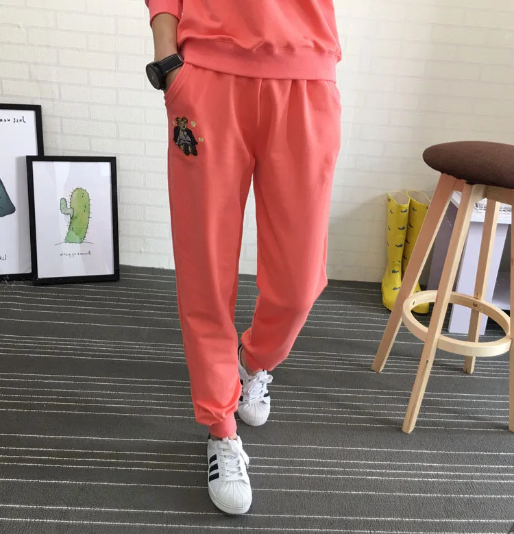 New Spring 2008 Sportswear Pants Women's Loose Hallen Pants Lady Leisure Pants Knitted All-cotton Guard Pants
New Spring 2008 Sportswear Pants Women's Loose Hallen Pants Lady Leisure Pants Knitted All-cotton Guard Pants