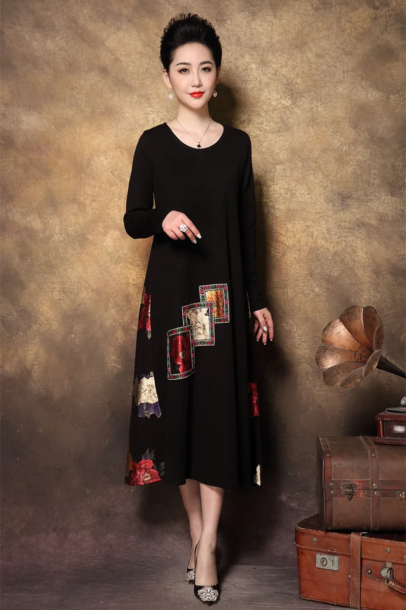 2019 Arrival China style Fashion Women vintage applique elegant dress middle age Spring party dress tunic longos vestidos XXXXL
2019 Arrival China style Fashion Women vintage applique elegant dress middle age Spring party dress tunic longos vestidos XXXXL