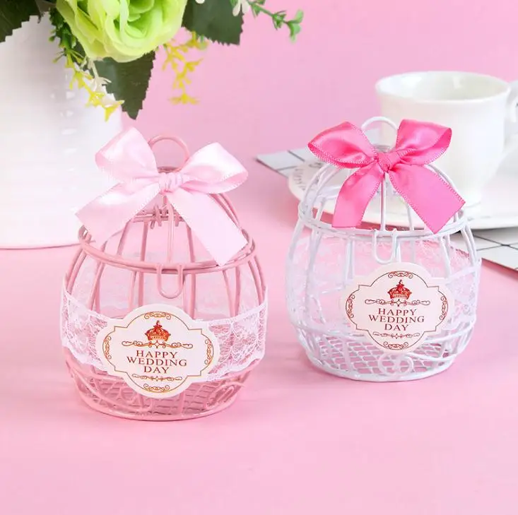 Wedding Favor Candy Box European Iron Romantic Bird Cage Candy Box Cute Ribbon Metal Gift Box Wedding Decor SN1950
Wedding Favor Candy Box European Iron Romantic Bird Cage Candy Box Cute Ribbon Metal Gift Box Wedding Decor SN1950