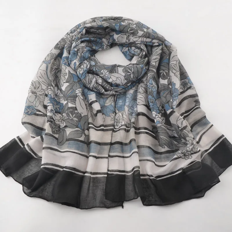 Women winter 2019,stripe scarf,british style,Muslim hijab,flower scarf,shawls and scarves,viscose hijab,shawls wraps,women cape
Women winter 2019,stripe scarf,british style,Muslim hijab,flower scarf,shawls and scarves,viscose hijab,shawls wraps,women cape