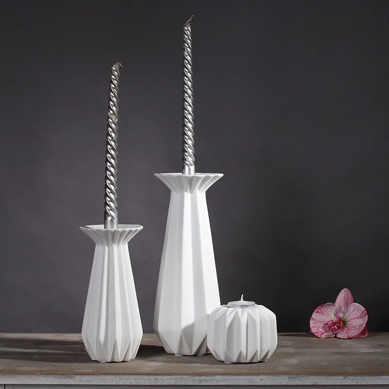 Candle Holder ceramic Candlestick home decor ceramic handicraft craft room decoration Wedding decoration porcelain figurine
Candle Holder ceramic Candlestick home decor ceramic handicraft craft room decoration Wedding decoration porcelain figurine
