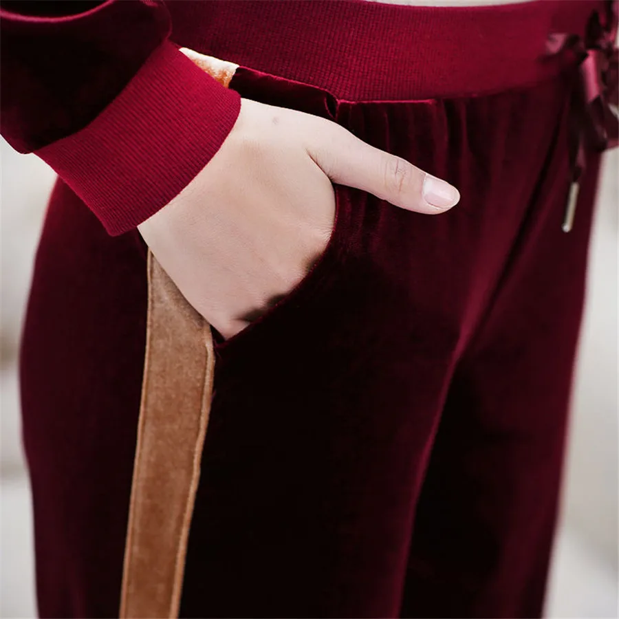 2019 New spring Autumn Casual Tracksuit Velvet Pant Suits Two Piece Set Women Long Sleeve Sweater And Wide Leg Pants Suit 2PCS
2019 New spring Autumn Casual Tracksuit Velvet Pant Suits Two Piece Set Women Long Sleeve Sweater And Wide Leg Pants Suit 2PCS