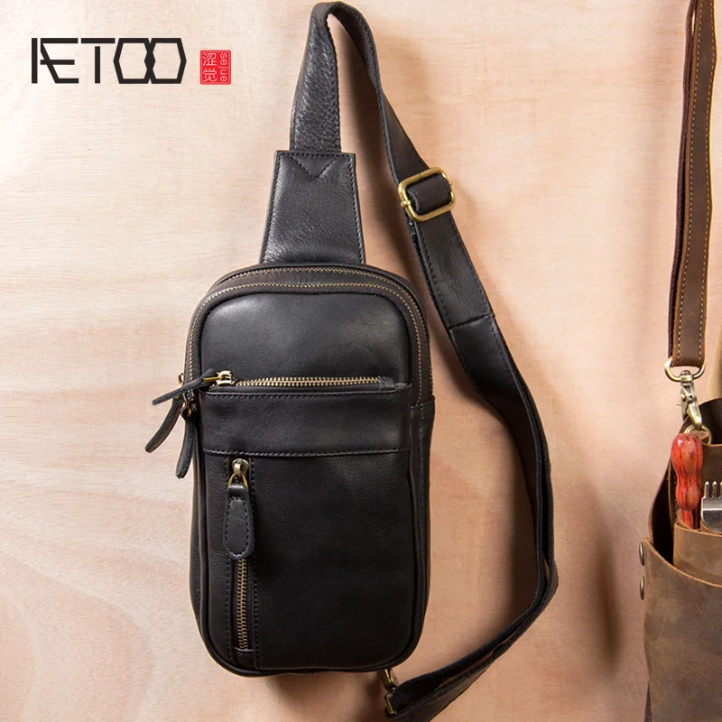 AETOO Men's one-shoulder slanted bag, leather chest bag, personality casual vintage men's bag
AETOO Men's one-shoulder slanted bag, leather chest bag, personality casual vintage men's bag
