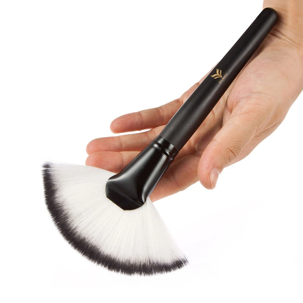 Huamianli Sector Black Makeup Powder Blush Brush