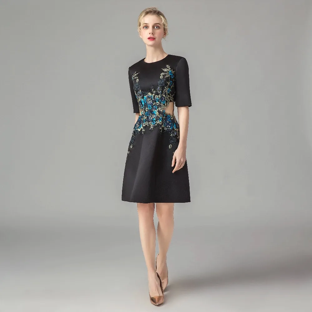 ruthshen Elegant Black Mother Of The Bride Dresses Sheath Cut-out Waist Mother Formal Gown Applique Robe Mere De La Mariee 2020
ruthshen Elegant Black Mother Of The Bride Dresses Sheath Cut-out Waist Mother Formal Gown Applique Robe Mere De La Mariee 2020