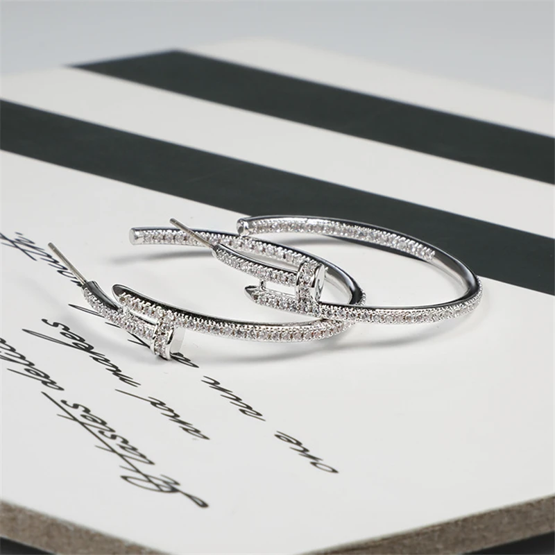 Ataullah 925 Silver Large Hoop Earrings Inlaid with Zircon Elegant Fashion Big Round Earrings Jewelry for Women Gift EW004NS2
Ataullah 925 Silver Large Hoop Earrings Inlaid with Zircon Elegant Fashion Big Round Earrings Jewelry for Women Gift EW004NS2