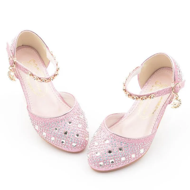 New girls leather shoes princess children's high heels spring autumn fashion rhinestones Baotou sandals children's wedding shoes
New girls leather shoes princess children's high heels spring autumn fashion rhinestones Baotou sandals children's wedding shoes