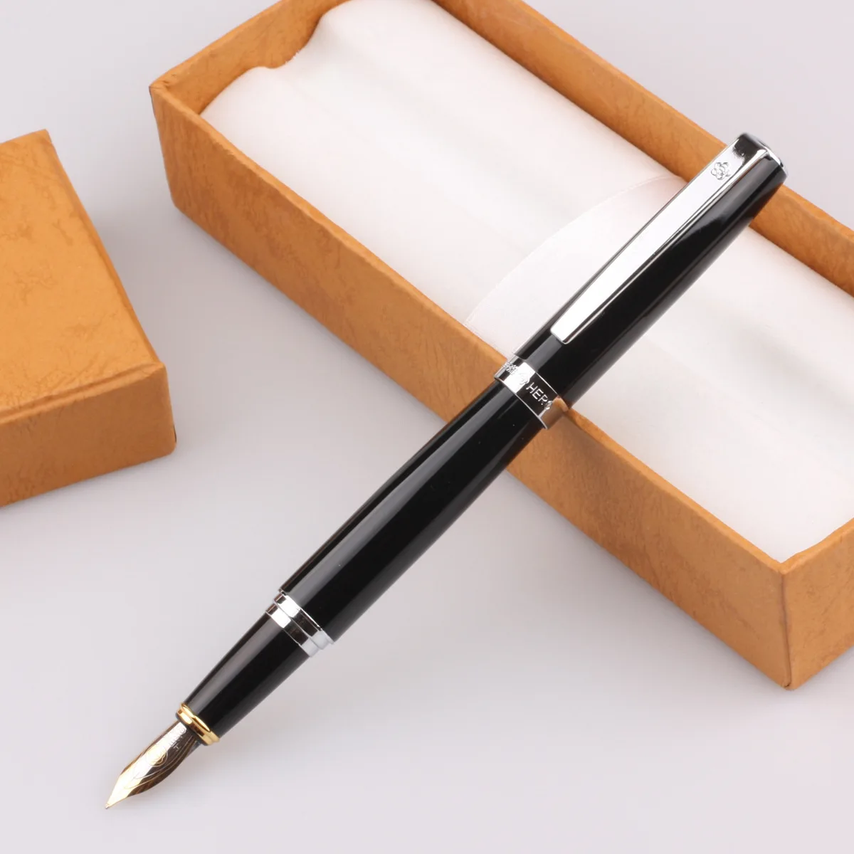 0.5mm Fountain Pens Iraurita Nib with Box Office & School Stationery Business Gift for Office
0.5mm Fountain Pens Iraurita Nib with Box Office & School Stationery Business Gift for Office