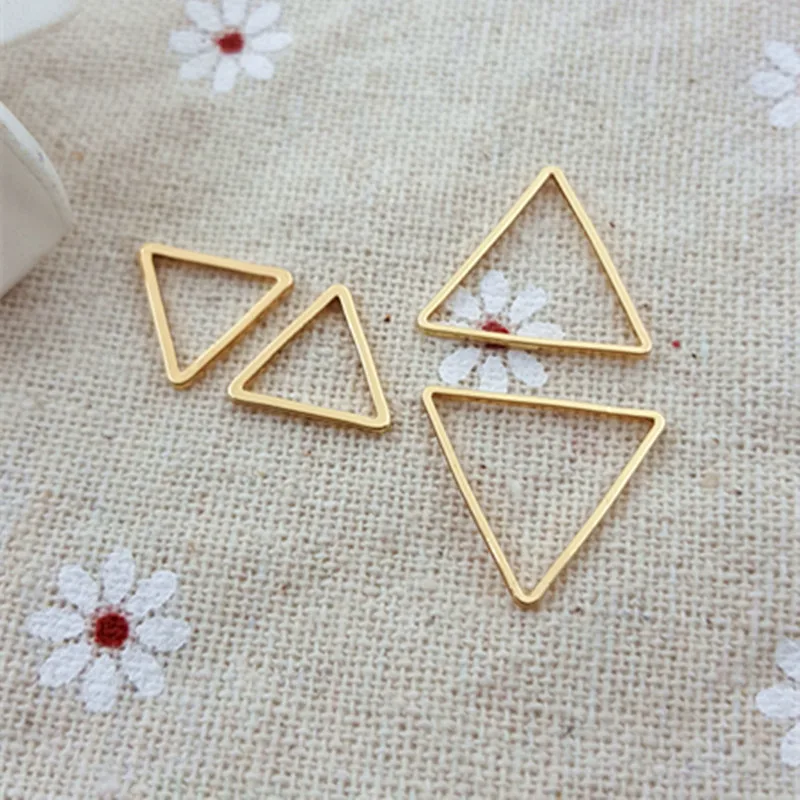 50pcs Gold Color 11,15mm triangle Hollow Charms for Jewelry Making DIY Handmade Craft wholesale freeship
50pcs Gold Color 11,15mm triangle Hollow Charms for Jewelry Making DIY Handmade Craft wholesale freeship
