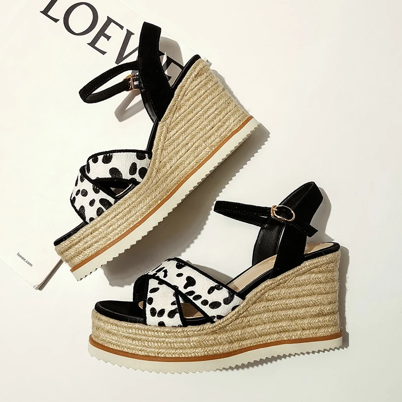 Women's horsehair wedge platform sandals leopard summer high heel sandalalias open toe ladies casual daily dress shoes for women
Women's horsehair wedge platform sandals leopard summer high heel sandalalias open toe ladies casual daily dress shoes for women