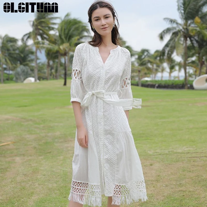 White Cotton Lace Embroidery Boho Dress 2020 New Spring Vintage Lantern Sleeve Dresses Casual Loose Brand Long Femme DR918
White Cotton Lace Embroidery Boho Dress 2020 New Spring Vintage Lantern Sleeve Dresses Casual Loose Brand Long Femme DR918