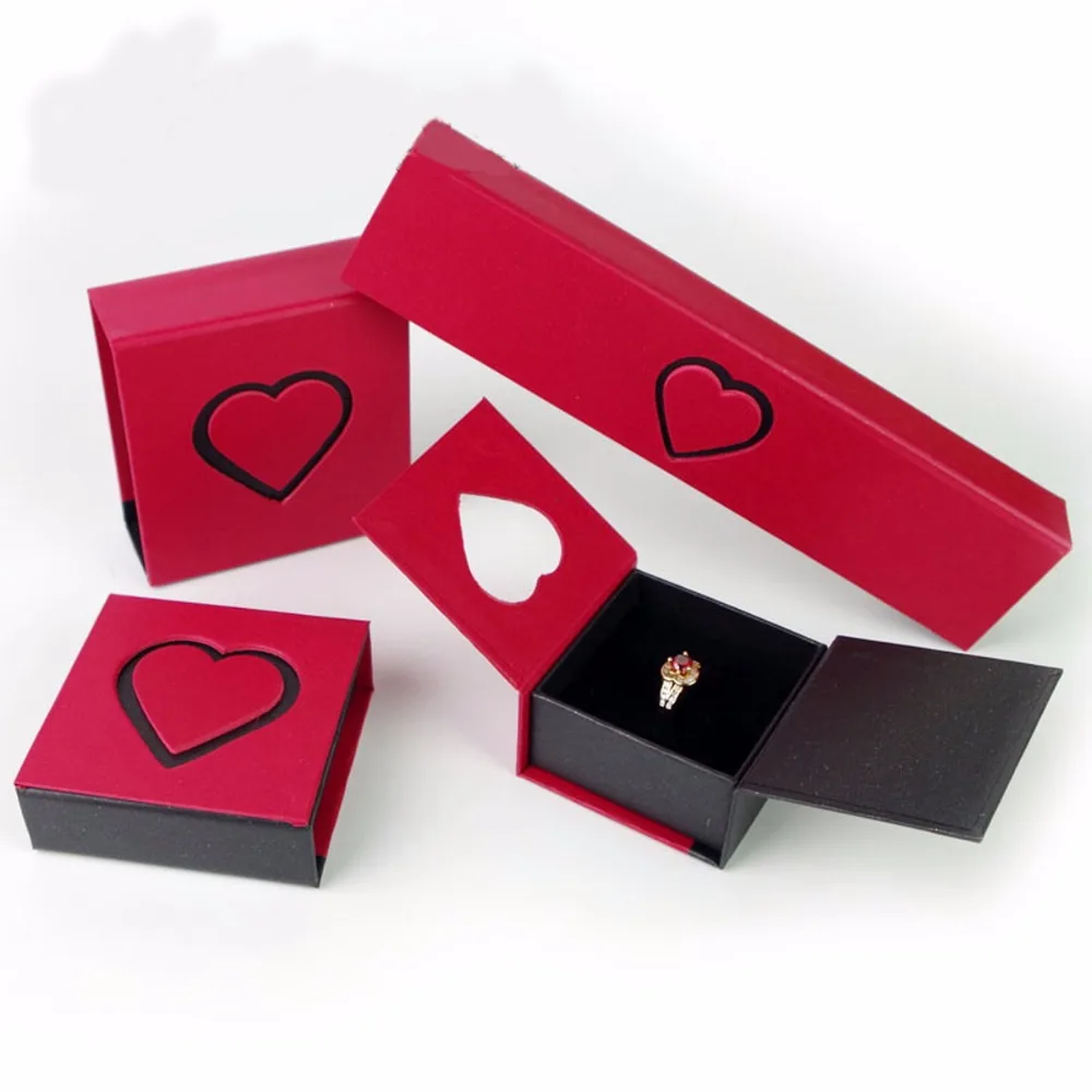 LOVE Jewlery Packing Box For Wedding Ring Necklace Earrings Bracelet Bangle Cartoon Gift Storage Box
LOVE Jewlery Packing Box For Wedding Ring Necklace Earrings Bracelet Bangle Cartoon Gift Storage Box