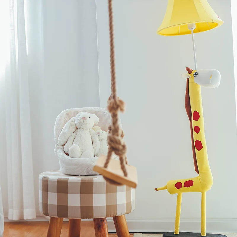 Мультяшный Жираф светодиодная напольная лампа гостиная спальня прикроватная лампа современный минималистичный креативный напольный свет... 
Мультяшный Жираф светодиодная напольная лампа гостиная спальня прикроватная лампа современный минималистичный креативный напольный свет...