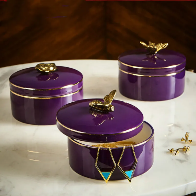 Bee Jewelry Box Necklace Ring Storage Jar European Bracelet Storage Box Girlfriend Gifts
Bee Jewelry Box Necklace Ring Storage Jar European Bracelet Storage Box Girlfriend Gifts