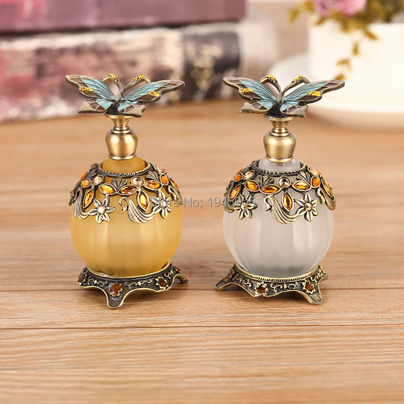 25ml Antiqued Arabic Metal Butterfly Glass Perfume Container Home Decoration Refillable Perfume Attar Oil Bottle Gift#70191
25ml Antiqued Arabic Metal Butterfly Glass Perfume Container Home Decoration Refillable Perfume Attar Oil Bottle Gift#70191