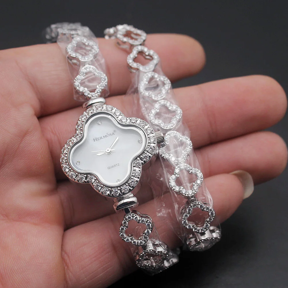 Hermosa Double Chain Flower Style Bracelet 14.5'' Women Wristwatch Fashion Watch 7.25 Inches Long HERMOSA Mother's Day Promotion
Hermosa Double Chain Flower Style Bracelet 14.5'' Women Wristwatch Fashion Watch 7.25 Inches Long HERMOSA Mother's Day Promotion
