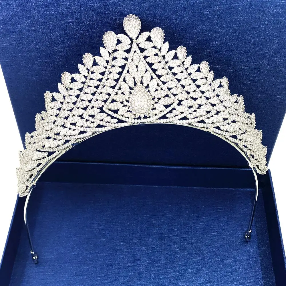 Micro Paved Full Cubic Zircon Tiara Luxury Zirconia Crown Wedding Hair Accessories Bride Large CZ Coroa Novia Diadem WIGO1224
Micro Paved Full Cubic Zircon Tiara Luxury Zirconia Crown Wedding Hair Accessories Bride Large CZ Coroa Novia Diadem WIGO1224