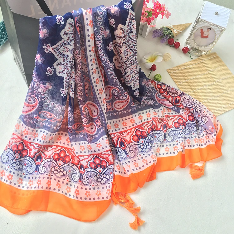 2016 New Arrival Bohemian Style Print Tassel Scarf Beautiful Floral Cashew Print Scarf Muslim Wrap Shawls Hijab Free Shipping
2016 New Arrival Bohemian Style Print Tassel Scarf Beautiful Floral Cashew Print Scarf Muslim Wrap Shawls Hijab Free Shipping