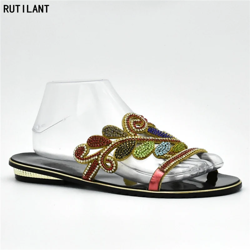 New Arrival Pumps Women Shoes Decorated with Rhinestone Nigerian Women Party Shoes Italy Elegant Slip on Low Heels Summer Shoes
New Arrival Pumps Women Shoes Decorated with Rhinestone Nigerian Women Party Shoes Italy Elegant Slip on Low Heels Summer Shoes