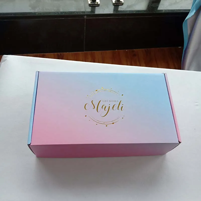 Wholesale 500pcs/lot custom Cardboard corrugated shipping mailer box printed rainbow color with gold foil logo gift clothing box
Wholesale 500pcs/lot custom Cardboard corrugated shipping mailer box printed rainbow color with gold foil logo gift clothing box