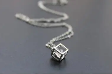 xl 011 2018 hot sale simple and elegant crystal stone geometric element chain necklace female most beautiful jewelry accessorie | Украшения