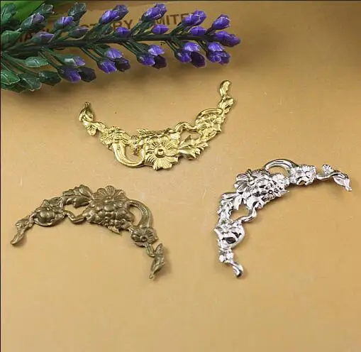 100pcs 40mm Retro metal Crafts Filigree Wraps connectors for DIY handmade jewelry pendant accessories alloy material Decoration
100pcs 40mm Retro metal Crafts Filigree Wraps connectors for DIY handmade jewelry pendant accessories alloy material Decoration