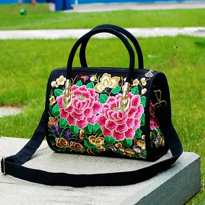 Fashion National Embroidery Women Shopping handbags!Nice Floral Embroidered Lady Shoulder&Crossbody bags Hot Multi-use Carrier
Fashion National Embroidery Women Shopping handbags!Nice Floral Embroidered Lady Shoulder&Crossbody bags Hot Multi-use Carrier