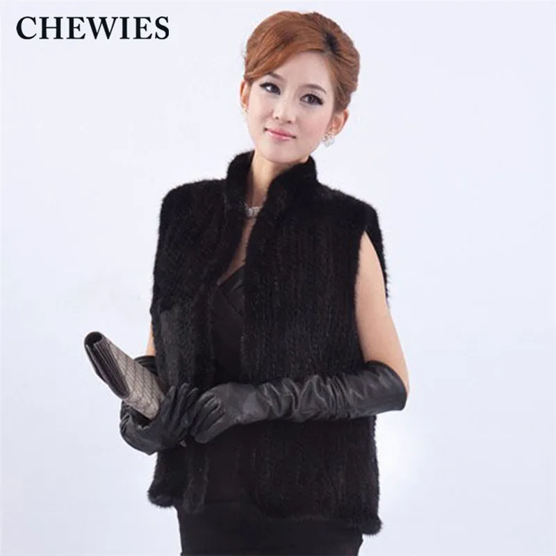 Natural Rabbit Fur Vest With Raccoon Fur Collar Party Waistcoat jackets knitted Gilets women wool vest colete de pele de coelho
Natural Rabbit Fur Vest With Raccoon Fur Collar Party Waistcoat jackets knitted Gilets women wool vest colete de pele de coelho