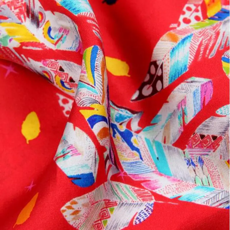 52x52cm Colorful Feathers Print Square Silk Scarf Women Ladies 100% Silk Twill Scarves Wraps Necktie Fashion Accessories
52x52cm Colorful Feathers Print Square Silk Scarf Women Ladies 100% Silk Twill Scarves Wraps Necktie Fashion Accessories