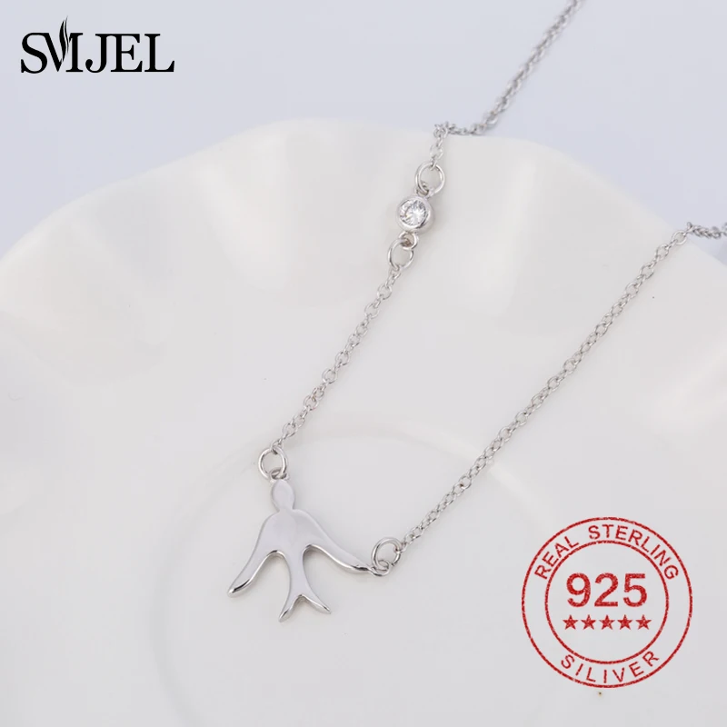 SMJEL 925 Sterling Silver Love Swallow Rhinestone Women Necklace Tiny Animal Crystal Bird Accessories Necklace Party Gifts
SMJEL 925 Sterling Silver Love Swallow Rhinestone Women Necklace Tiny Animal Crystal Bird Accessories Necklace Party Gifts