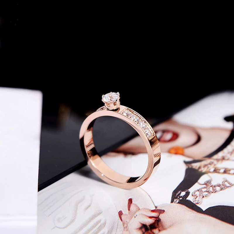 Classic One carat Cubic Zirconia Ring Rose Gold Color Fashion Titanium Steel Jewelry Wedding Gift Woman Not Fade
Classic One carat Cubic Zirconia Ring Rose Gold Color Fashion Titanium Steel Jewelry Wedding Gift Woman Not Fade